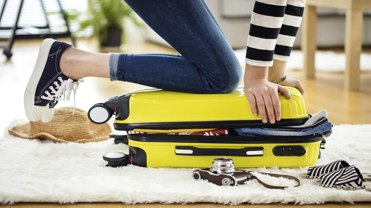 Tips For Maximizing Suitcase Space